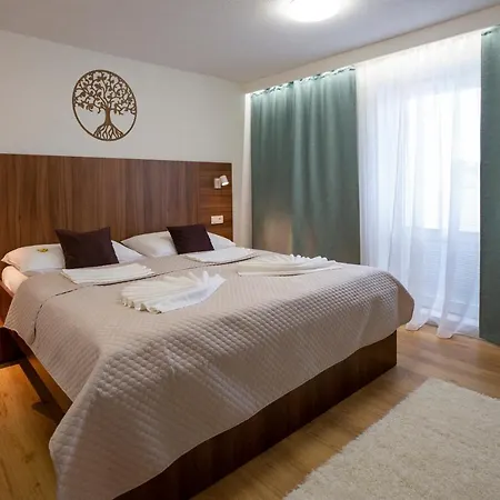 Wx Hotel