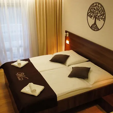 Wx Hotel